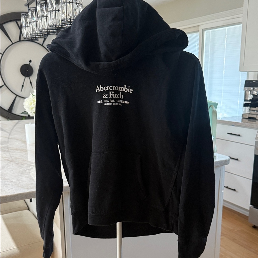 Abercrombie & Fitch Classic Black Pullover
